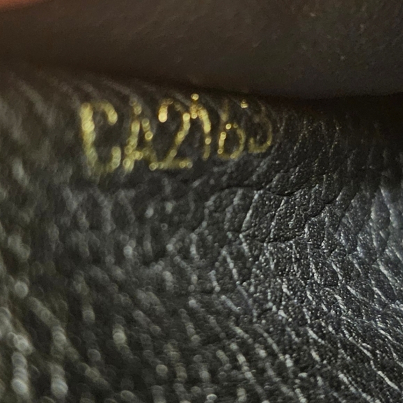 Louis Vuitton Monogram Empreinte Sarah Wallet – Noir (Black) - Picture 11 of 11